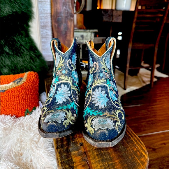 Old Gringo Navy Blue Floral bootie - Picture 6 of 8